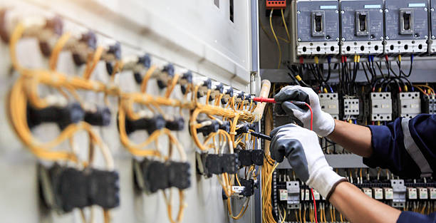 Professional Electrician technician working in Moreauville, LA